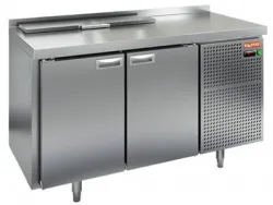 Стол для салатов Hicold SL1-11GN (1/3) (+2+10), 2 двери, 1390х700х850мм – купить в RuOborudovanie.ru с доставкой до двери Купить стол для салатов hicold sl1-11gn (1/3) (+2+10), 2 двери, 1390х700х850мм – цена от завода, доставка до двери | RuOborudovanie.ru