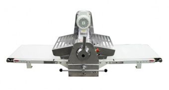 Тестораскатка настольная с моторизованным конвейером 43*170 см Kocateq OMJ450 – купить в Ижевске по цене завода