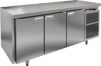 Стол охлаждаемый Hicold GN 111/TN O (-2+10), островн., 3 двери,1835х700х850 – купить в Ижевске по цене завода