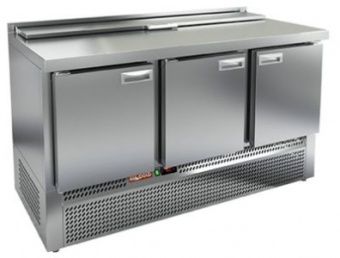 Стол для салатов Hicold SLE2-111GN (1/6) (+2+10), 3 двери, 1485х700х850мм, ниж.распол.агрегата – купить в Ижевске по цене завода