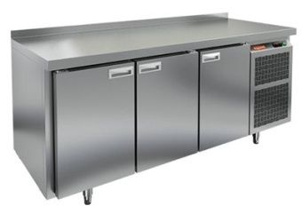 Стол охлаждаемый Hicold GN 111/TN (-2+10), 3 двери, 1835х700х850 – купить в Ижевске по цене завода
